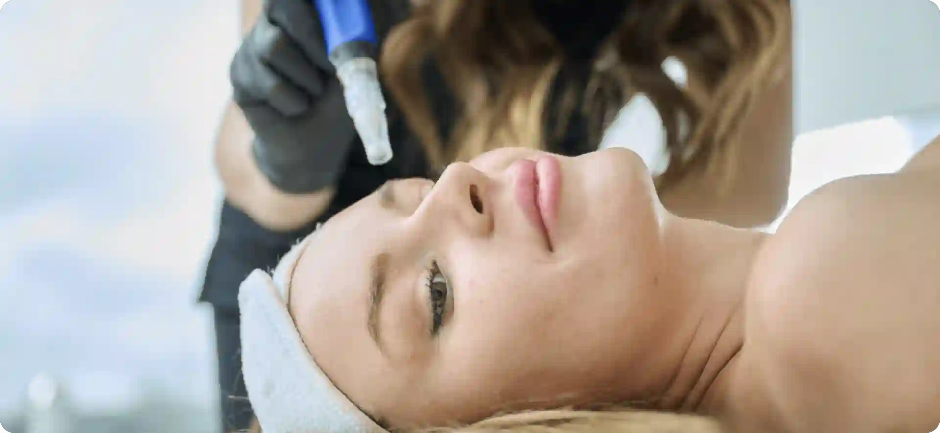 How Do Microneedles Trigger New Collagen and Elastin in Loose Skin Wellingborough?